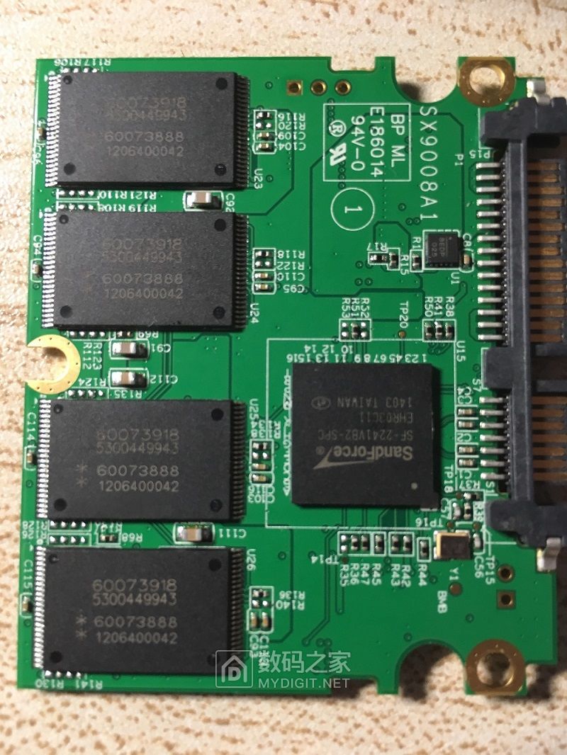 SP900 64G ʧ