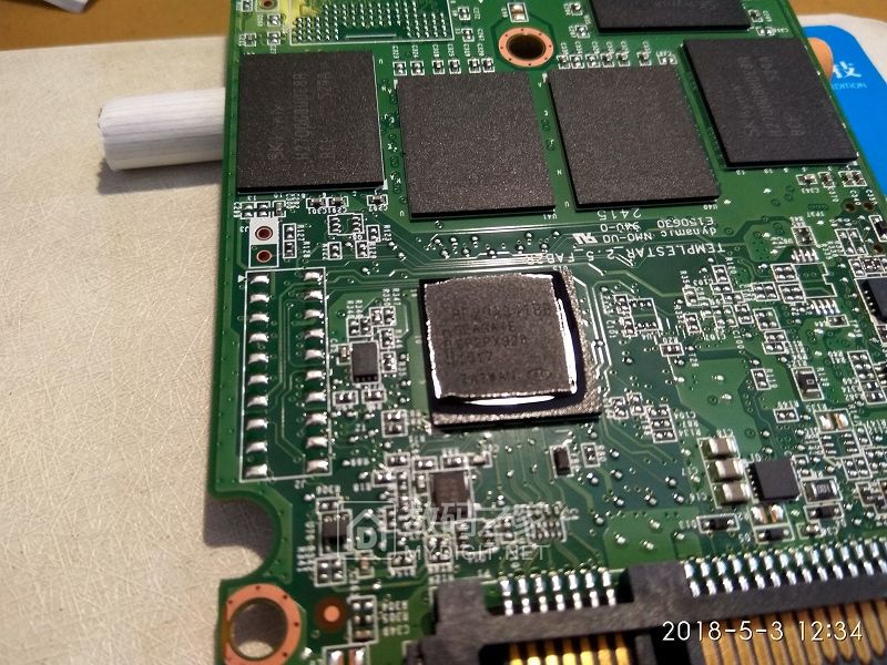 也拆个英特尔固态硬盘 intel SSD 535 Series 180GB 也拆个英特尔固态硬盘 intel SSD 535 Series 180GB