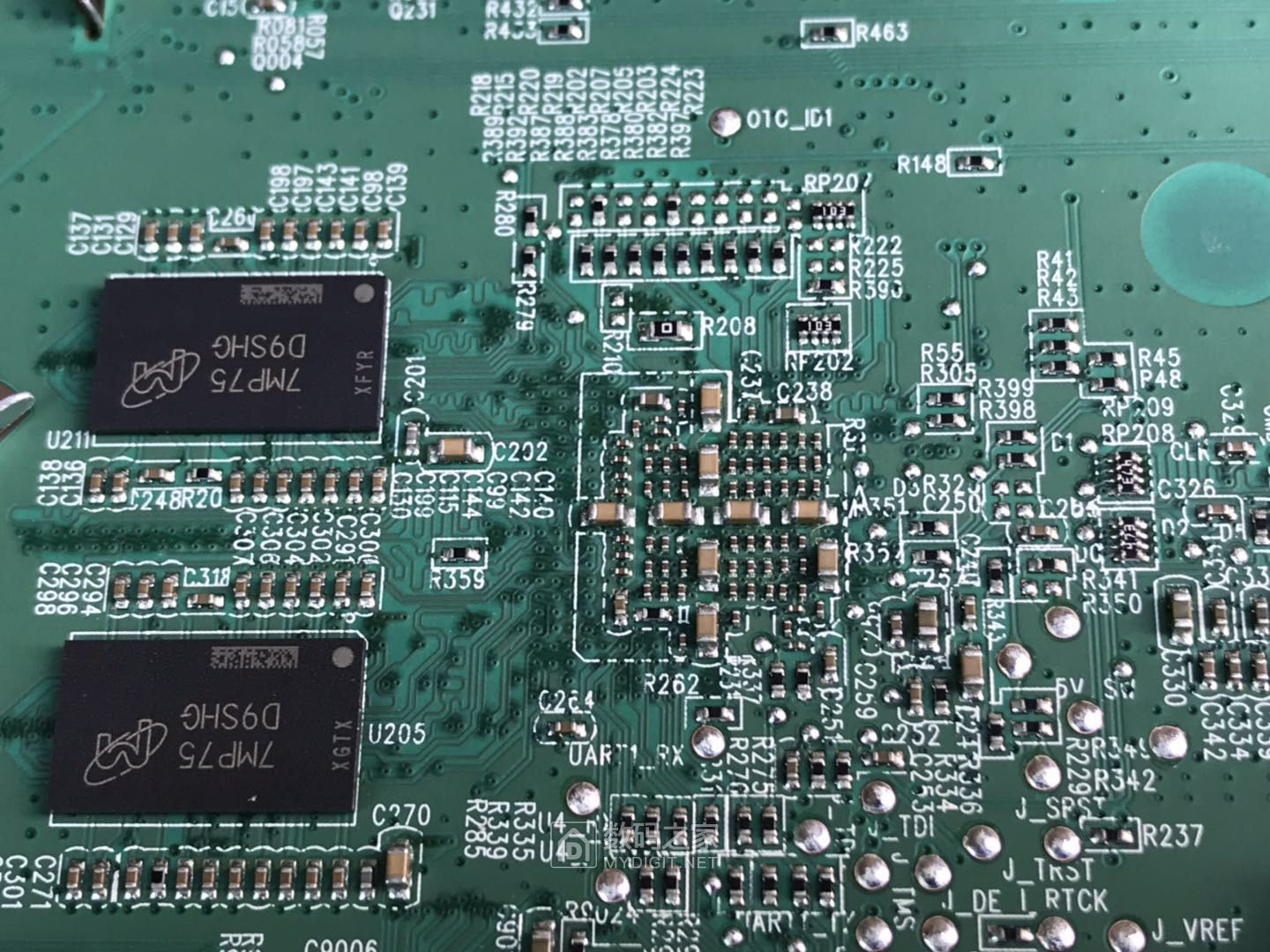 天宝ZVS909110 8寸导航拆机换功放 天宝ZVS909110 8寸导航拆机换功放
