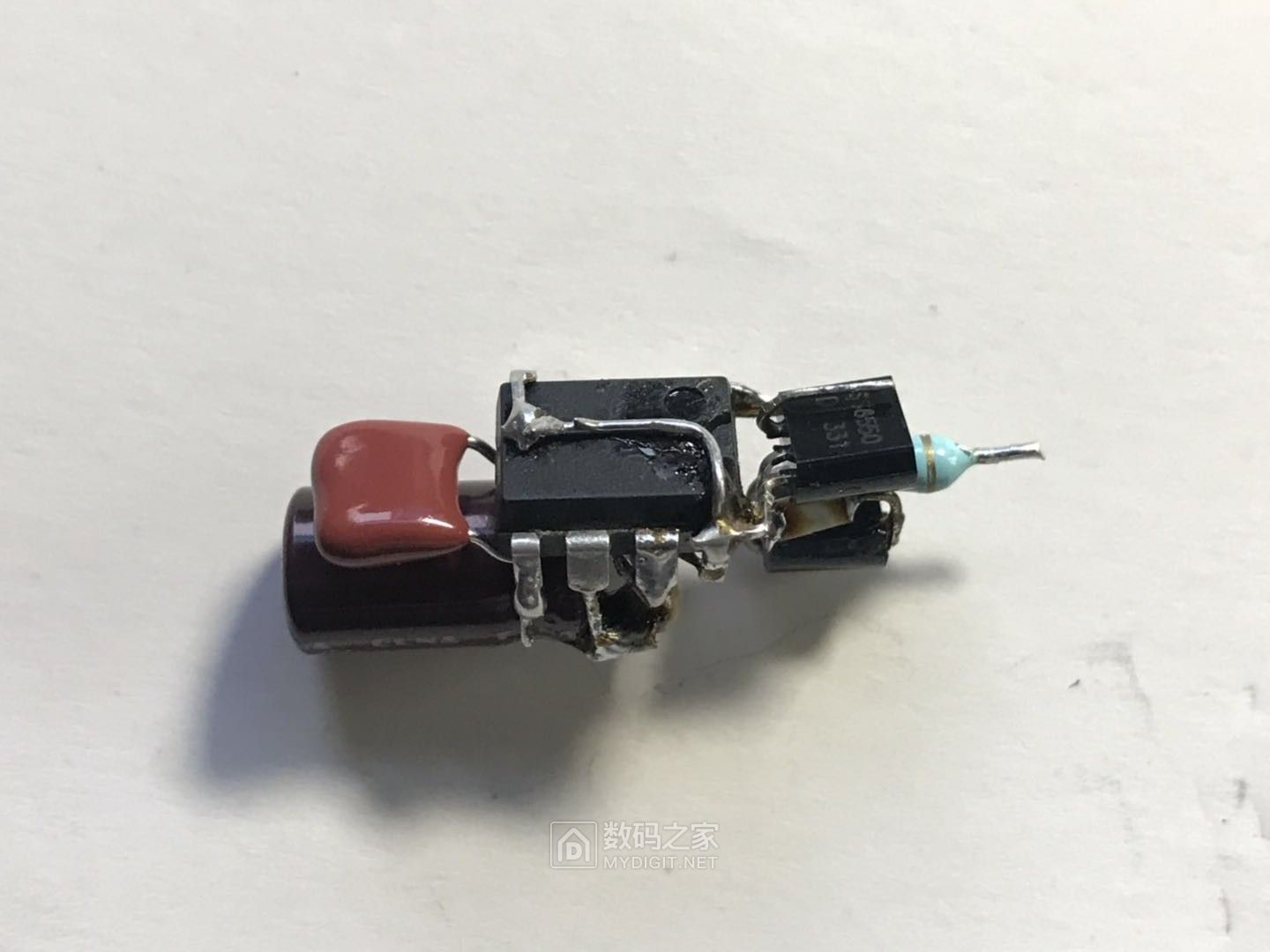 天宝ZVS909110 8寸导航拆机换功放 天宝ZVS909110 8寸导航拆机换功放
