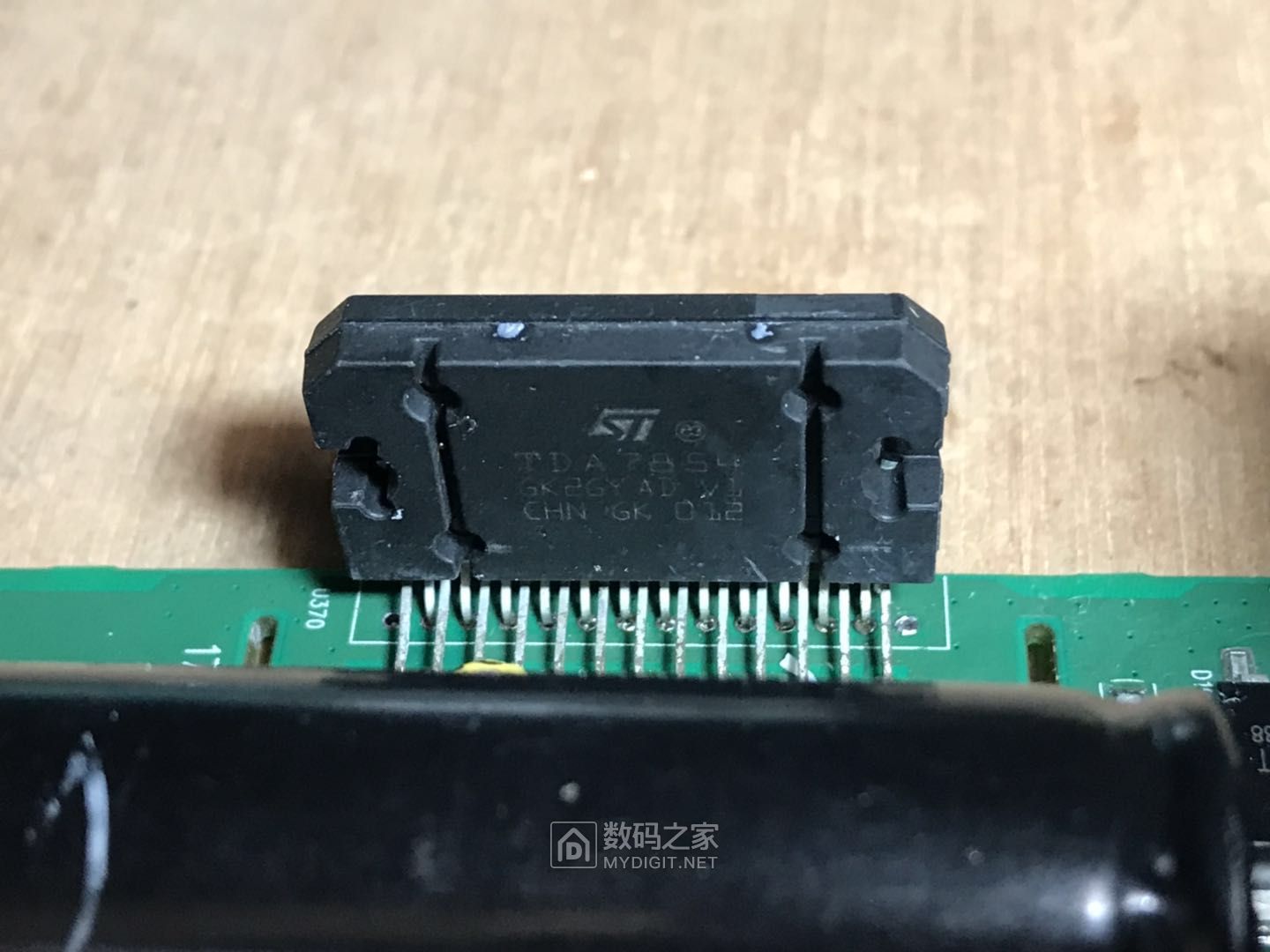 天宝ZVS909110 8寸导航拆机换功放 天宝ZVS909110 8寸导航拆机换功放