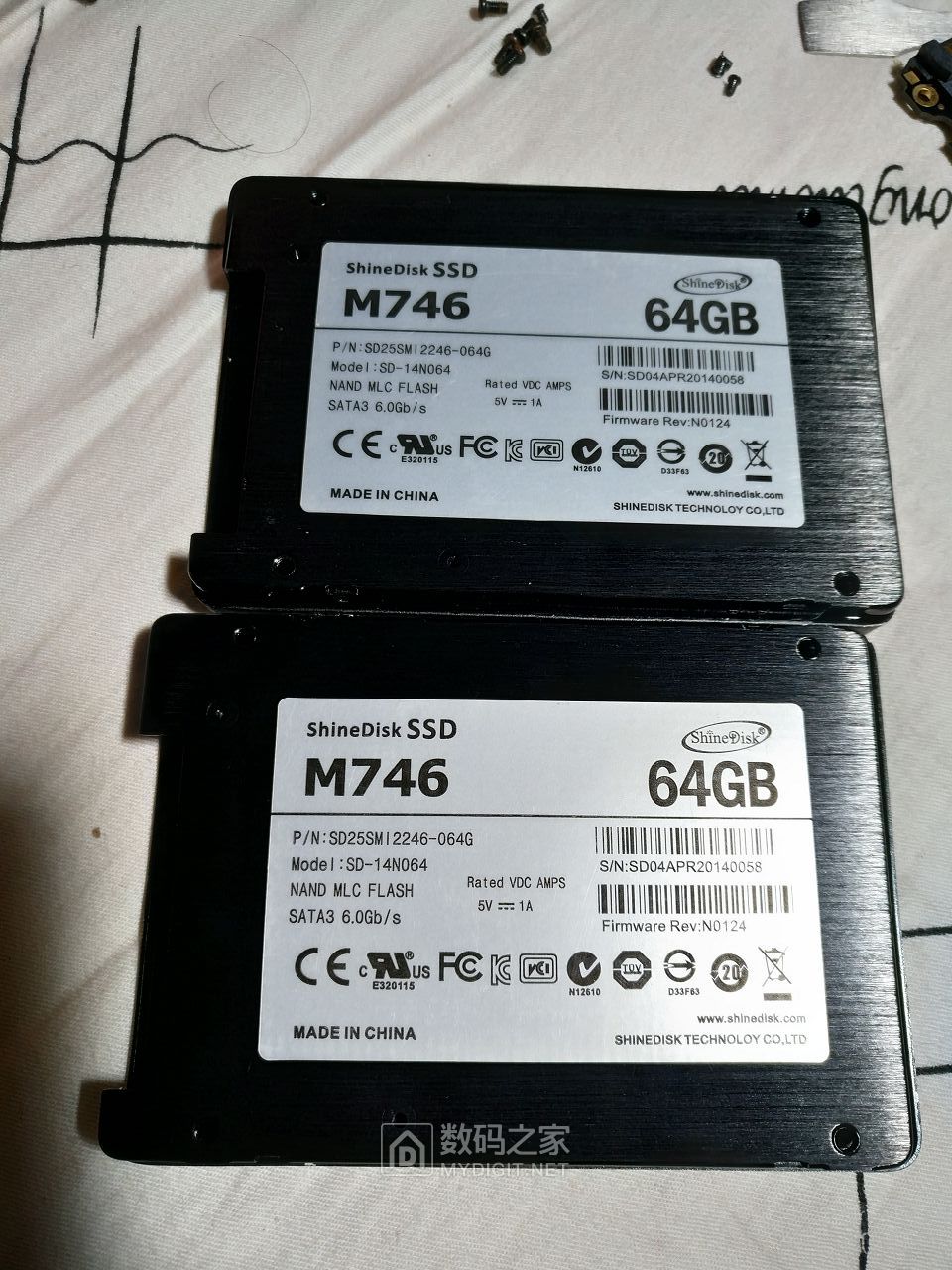 两个让人无语的64G云储M746固态 两个让人无语的64G云储M746固态