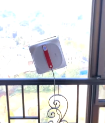 科沃斯自动擦窗机器人w920怎么样?玻妞和科沃斯擦玻璃机器人哪个好? 科沃斯自动擦窗机器人w920怎么样?玻妞和科沃斯擦玻璃机器人哪个好?